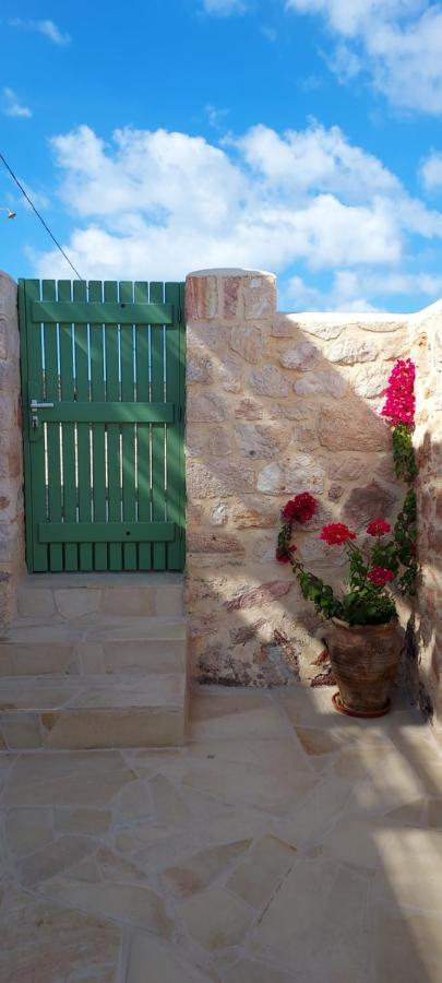 Remezzo Kimolos Exterior photo